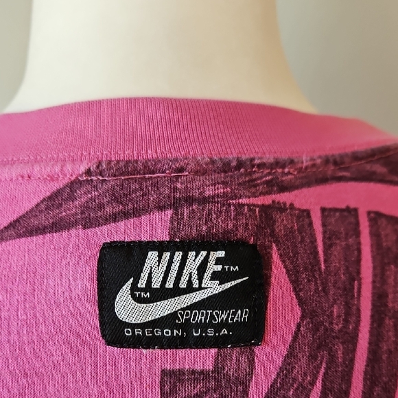 Nike Icon Clash Pink Scribble Swoosh Cropped Sweatshirt 2X - Picture 9 of 12